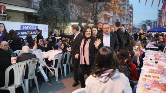 Başkan Çerçioğlu, Kemer Mahallesi'nde vatandaşlarla buluştu