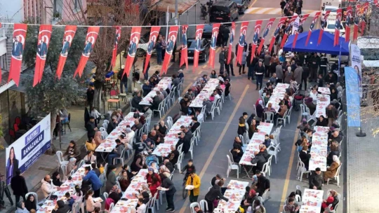Başkan Çerçioğlu, Kemer Mahallesi'nde vatandaşlarla buluştu