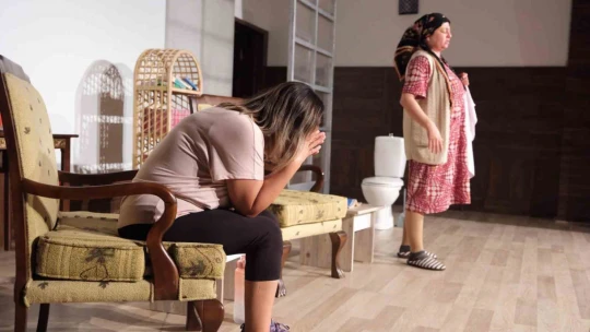 Başkan Çerçioğlu, Koçarlılı vatandaşları şehir tiyatroları ile buluşturdu
