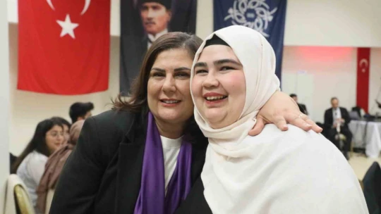 Başkan Çerçioğlu KPSS'ye hazırlanan gençlerle buluştu