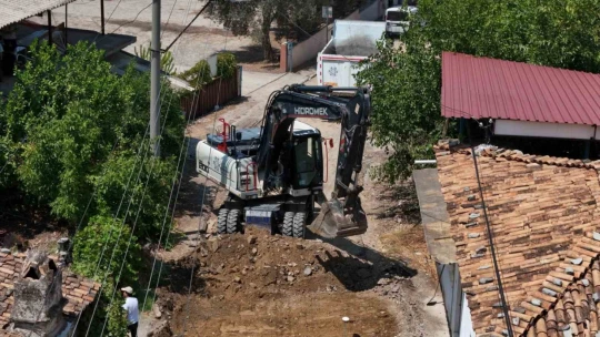 Başkan Çerçioğlu'ndan Bozdoğan'da yol hamlesi