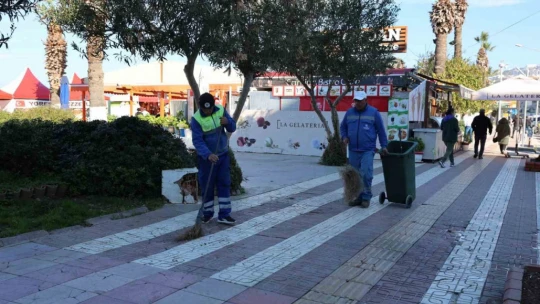 Başkan Çerçioğlu'ndan Kuşadası'nda çevre seferberliği
