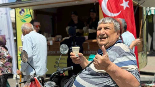 Başkan Çerçioğlu'ndan pazarcı esnafına sıcak günlerde serin destek