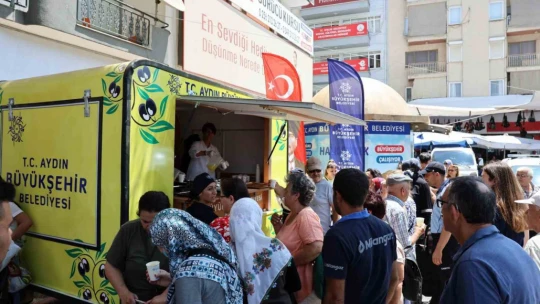 Başkan Çerçioğlu'ndan pazarcı esnafına sıcak günlerde serin destek
