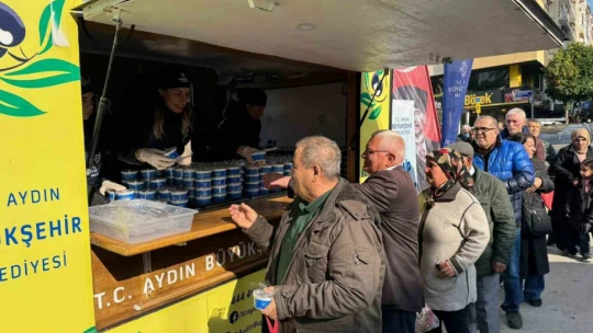 Başkan Çerçioğlu'ndan Regaip Kandili hayrı