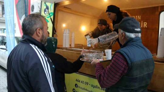 Başkan Çerçioğlu'ndan Yenipazarlılara iç ısıtan ikram