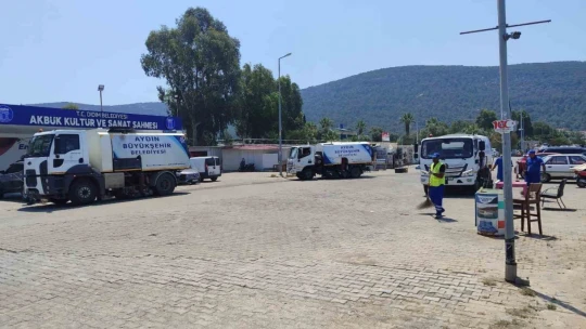Başkan Çerçioğlu'nun çalışmaları ile Kuşadası ve Didim pırıl pırıl oluyor