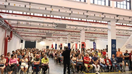 Başkan Çerçioğlu sevilen yazarları Aydınlılar ile buluşturmaya devam ediyor