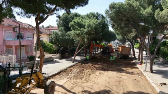 Başkan Çerçioğlu tüm ilçelerde yol yapım çalışmalarını sürdürüyor