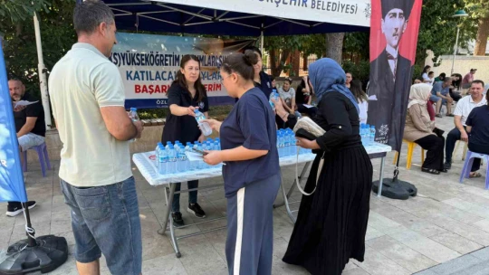 Başkan Çerçioğlu üniversite adaylarının yanında