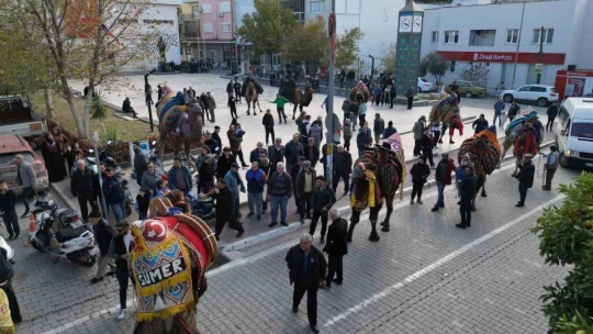 Başkan Ercan'dan, 40. Yenipazar Geleneksel Deve Güreşi Şenlikleri'ne davet