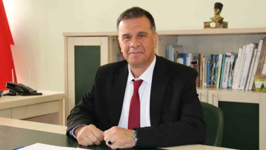 Başkan Ercan, sanatçı Kerem Bürsin'i pide yemeğe davet etti