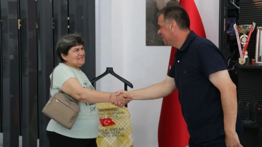 Başkan Ercan, vatandaşlarla bayramlaştı