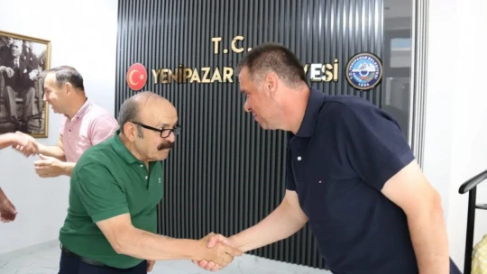 Başkan Ercan, vatandaşlarla bayramlaştı