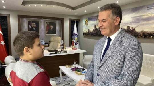 Başkan Erol koltuğunu devretti