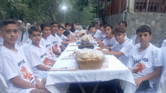 Başkan Erol şampiyon sporcuları ağırladı