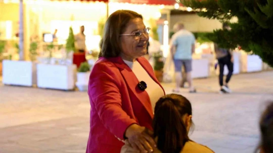 Başkan Gençay Altınkum'da vatandaşlarla bir araya geldi