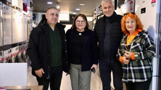Başkan Gençay, Atatürk Bulvarı esnafı ile bir araya geldi