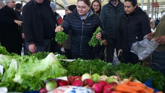 Başkan Gençay, vatandaşlarla bir araya geldi