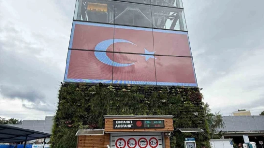 Başkan Günel Berlin'de turizmcilerle bir araya geldi