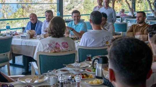 Başkan Günel'den Kuşadasıspor'a moral dopingi