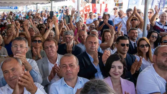 Başkan Günel Didim'den kalkan ilk deniz otobüsü seferine katıldı