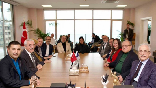Başkan Günel eski Dışişleri Başkanı Karayalçın'ı ağırladı