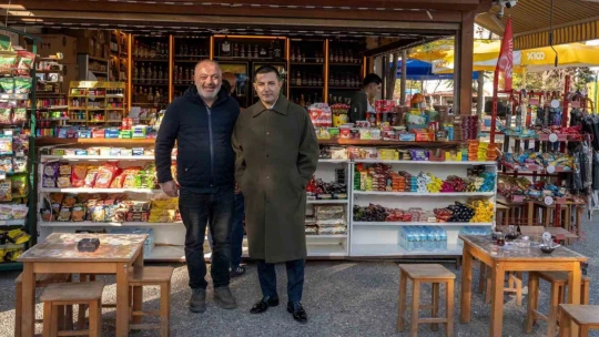 Başkan Günel mesaiye vatandaşların taleplerini dinleyerek başlıyor