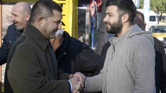 Başkan Günel mesaiye vatandaşların taleplerini dinleyerek başlıyor
