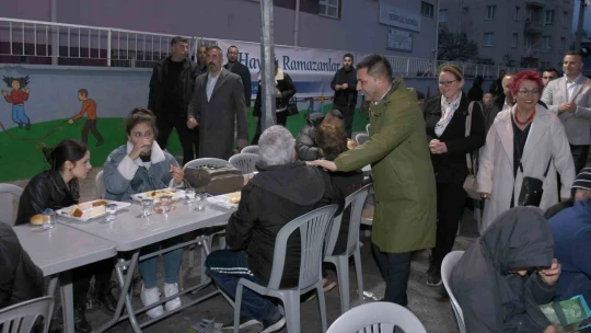 Başkan Günel, vatandaşlarla iftar sofrasında buluştu