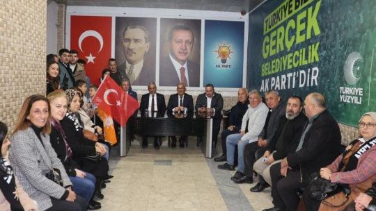 Başkan Kaplan, Koçarlı'da meşalelerle karşılandı