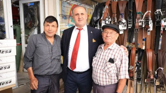 Başkan Kaya, Cuma Pazarında vatandaşlarla buluştu