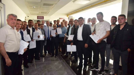 Başkan Kaya muhtarları yalnız bırakmadı