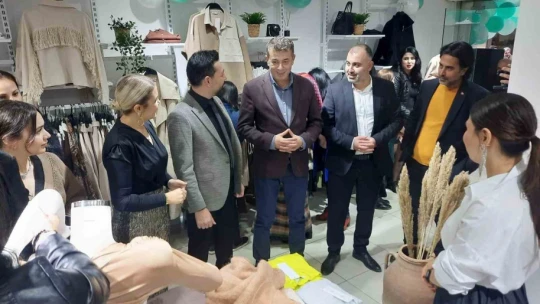 Başkan Künkcü: 'Okul alışverişinde yerel esnafı tercih edin, şehriniz kazansın'