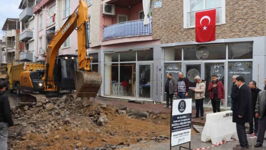 Başkan Özcan, 'Şehrimizin tüm sokaklarını yenileyeceğiz'