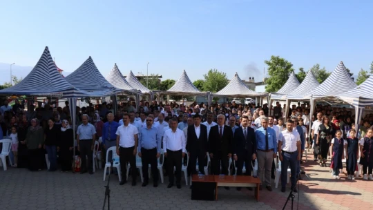 Başkan Özcan, İmam Hatipliler Şenliği'ne katıldı