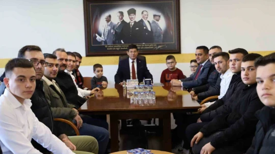 Başkan Özcan, Nazilli Ülkü Ocakları'nı ağırladı