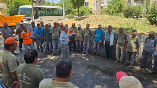 Başkan Tetik: 'Az zamanda büyük işler yapan ekibime teşekkür ediyorum'