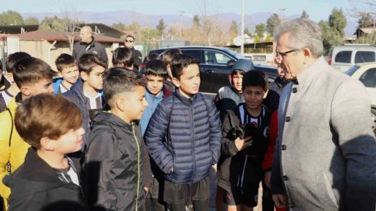 Başkan Tetik, sporcularla buluştu