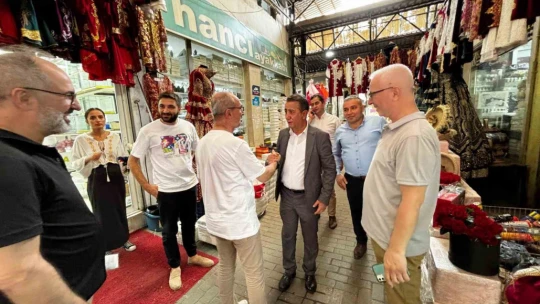 Başkan Yetişkin Ayakkabıcılar Çarşısı esnafı ile buluştu