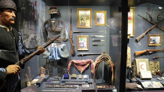 Başkan Yetişkin'den Anı Evi'ne davet