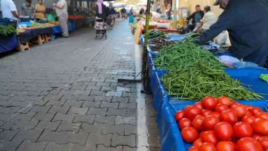 Başkan Yetişkin'den Salı Pazarı'na yeni düzenleme
