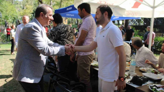 Başkan Yetişkin, gazetecilerle bir araya geldi