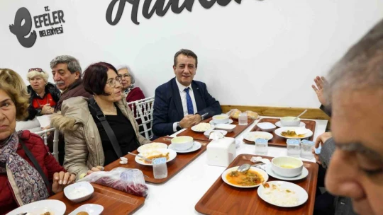Başkan Yetişkin'in sosyal projeleri memnun ediyor