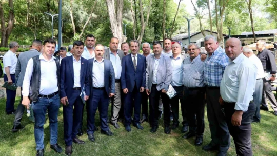 Başkan Yetişkin mahalle muhtarlarını ağırladı