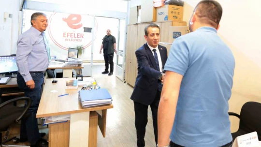 Başkan Yetişkin mesaiye personeli ile bayramlaşarak başladı