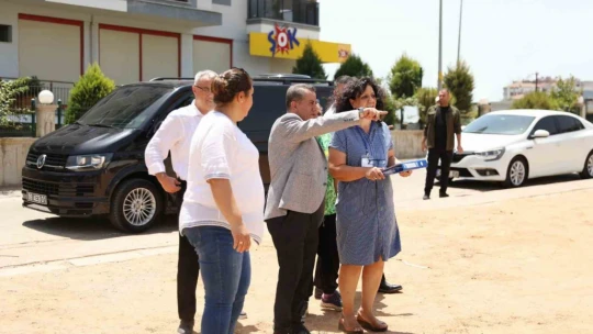 Başkan Yetişkin, parklarda incelemede bulundu