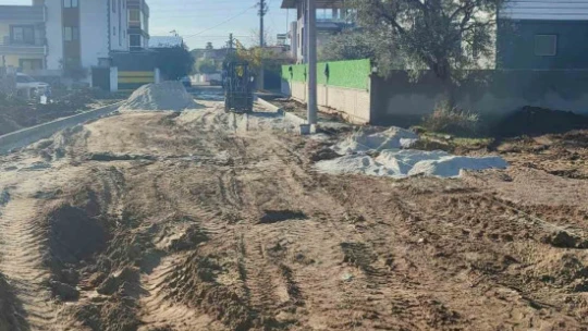 Başkan Zencirci: 'Hava şartlarına aldırış etmeden tüm ekiplerimizle sahadayız'