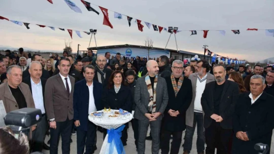 Başkan Zencirci, çelenk yerine mama göndererek farkındalık oluşturdu