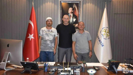 Başkan Zencirci'den belediye personellerine ödül